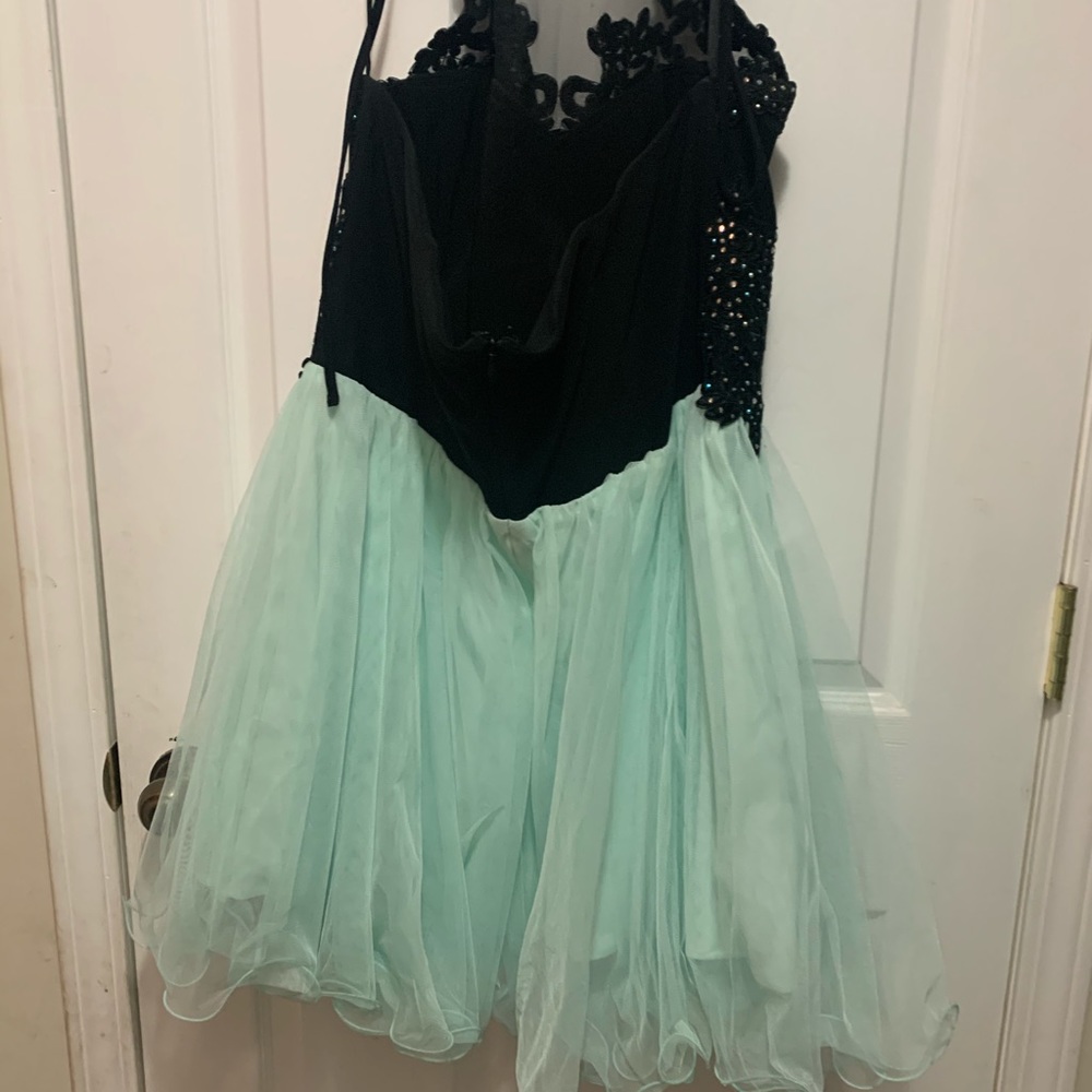 Dress - Picture 2 of 3